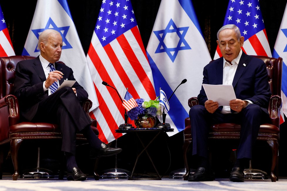 Joe Biden se v Izraeli setkal s Benjaminem Netanjahuem. (18.10.2023)
