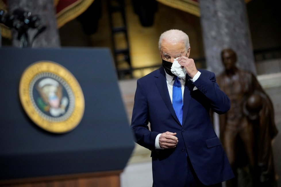 Americký prezident Joe Biden v Kapitolu (6. 1. 2022)