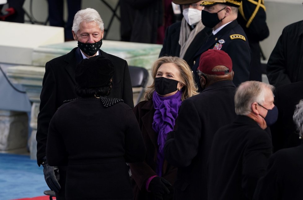 Bývalý prezident USA Bill Clinton a jeho žena Hillary Clintonová na inauguraci 46. prezidenta USA Joe Bidena (20. 1. 2021)