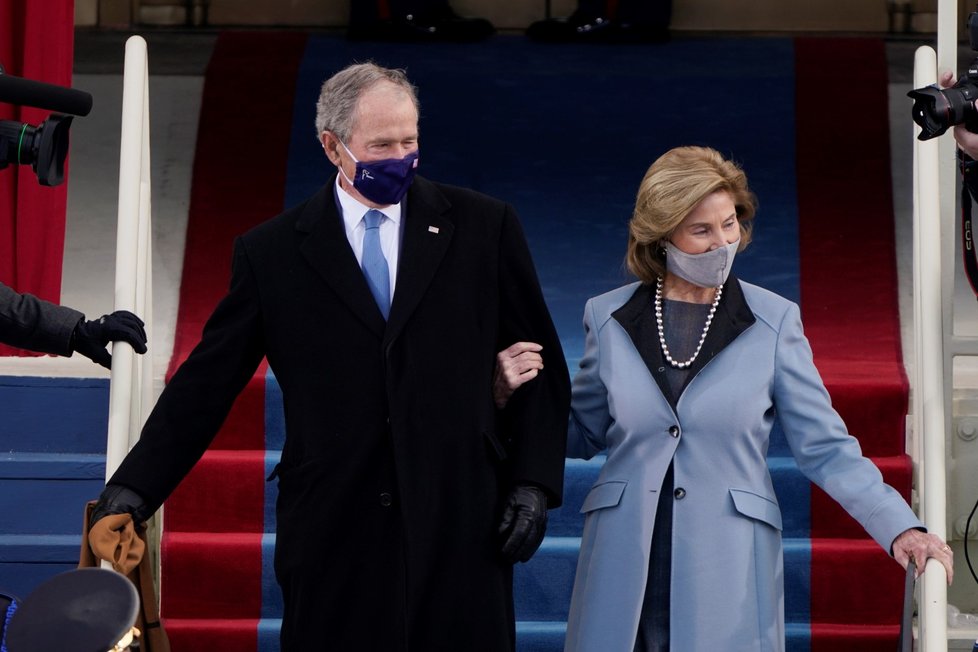 Bývalý prezident USA George W. Bush a jeho žena Laura Bushová na inauguraci 46. prezidenta USA Joe Bidena (20. 1. 2021)