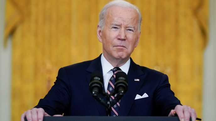 Americký prezident Joe Biden oznámil sankce proti ruským bankám i představitelům režimu