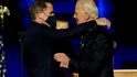 Hunter Biden gratuluje svému otci k vítězství v prezidentských volbách.
