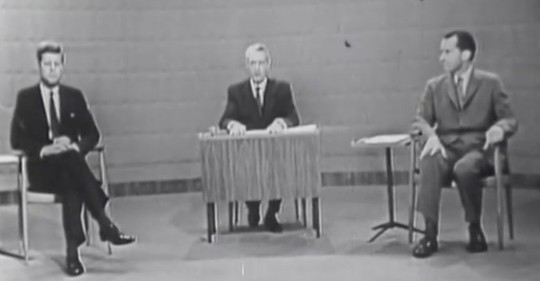 Opálený Kennedy vs. nemocný Nixon: Před 60 lety televize vysílala vůbec první prezidentskou debatu