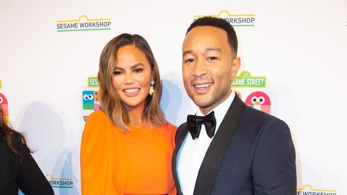 John a manželkou Chrissy Teigen