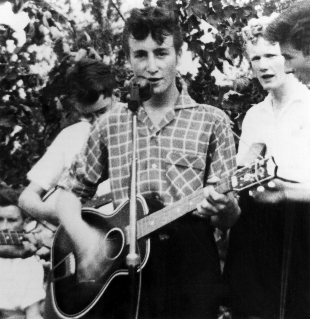 John Lennon v mládí