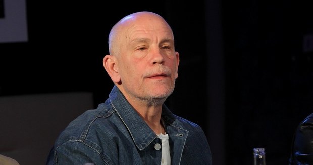 John Malkovich je opravdu charismatický muž