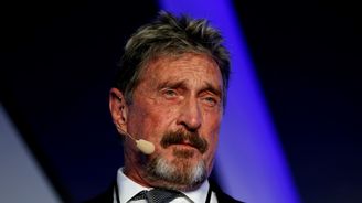 Antivirový pionýr John McAfee byl nalezen mrtvý ve své cele. Čekalo jej vydání do USA