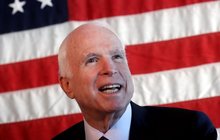 Kreml vzkázal McCainovi († 81): Do Ruska nesmíte!