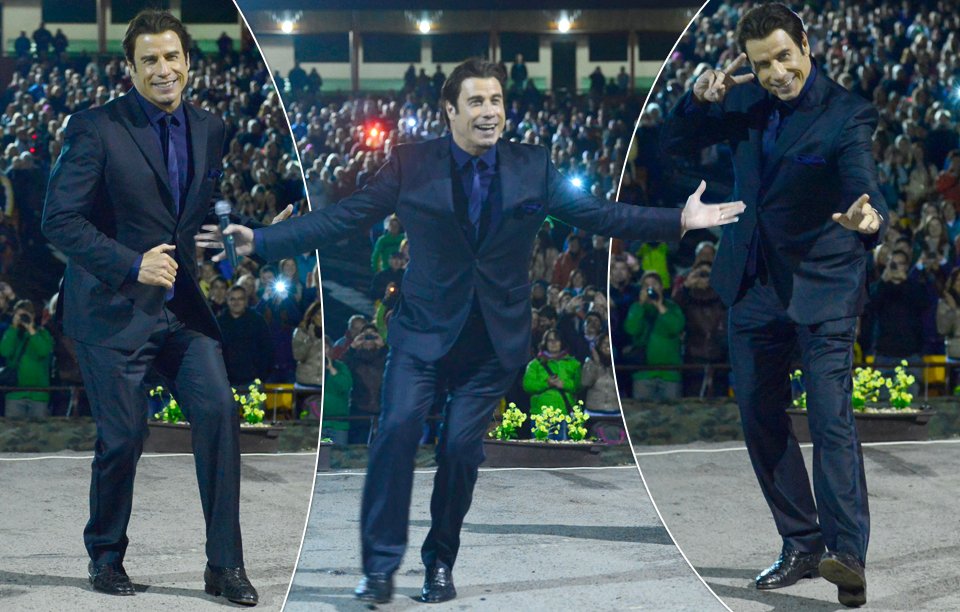 John Travolta se při uvedení Pomády pořádně roztančil.