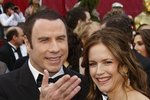 Manželka Johna Travolty Kelly Preston (47) je těhotná. Scientolog Travolta věří, že syn, který se narodí, bude vtělením jejich zemřelého syna Jetta.