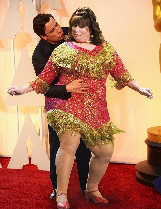 Travolta se svým alteregem Ednou Turnblad.