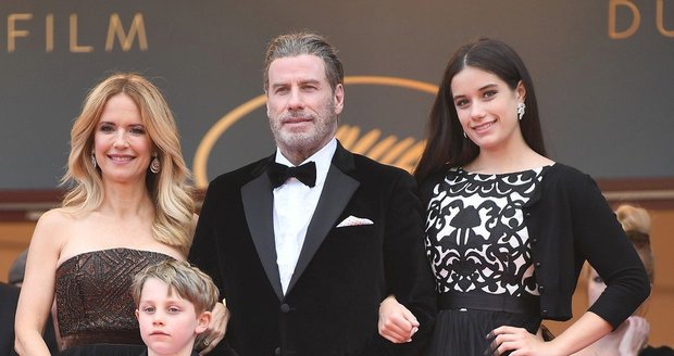 John Travolta a jeho rodina