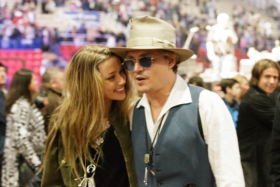 Amber Heard a Johnny Depp