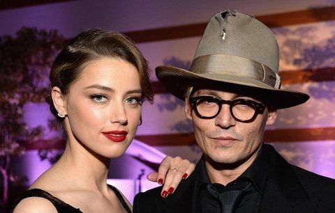 Johnny Depp je zasnoubený! Vanessa musí zuřit