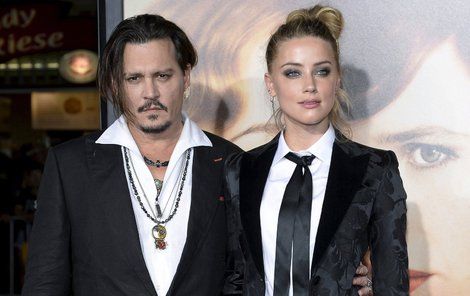 Depp a Heard se brali předloni v únoru, po 15 měsících šli od sebe.