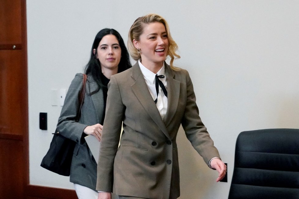 Soud Johnnyho Deppa a Amber Heard