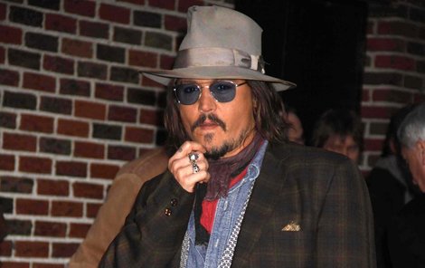 Johnny Depp uvažuje nad koupí paláce v Benátkách.