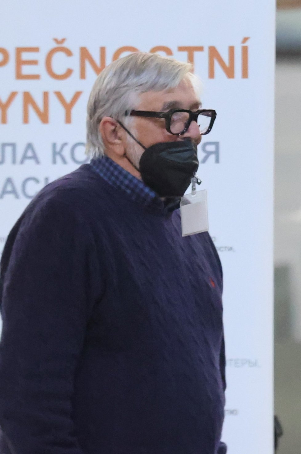 Jiří Bartoška na Johnnyho čekal na letišti