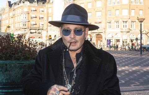 Johnny Depp slaví 56 let: Co všechno o hereckém idolu možná ještě nevíte?