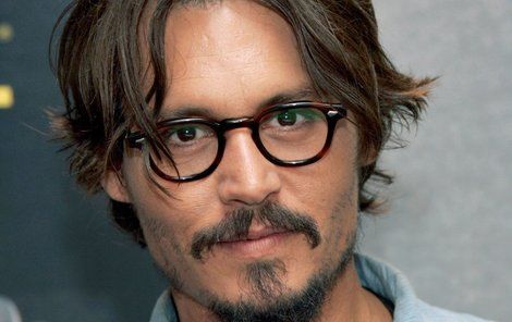 Johnny Depp ilegálně přivezl do Austrálie své psy.