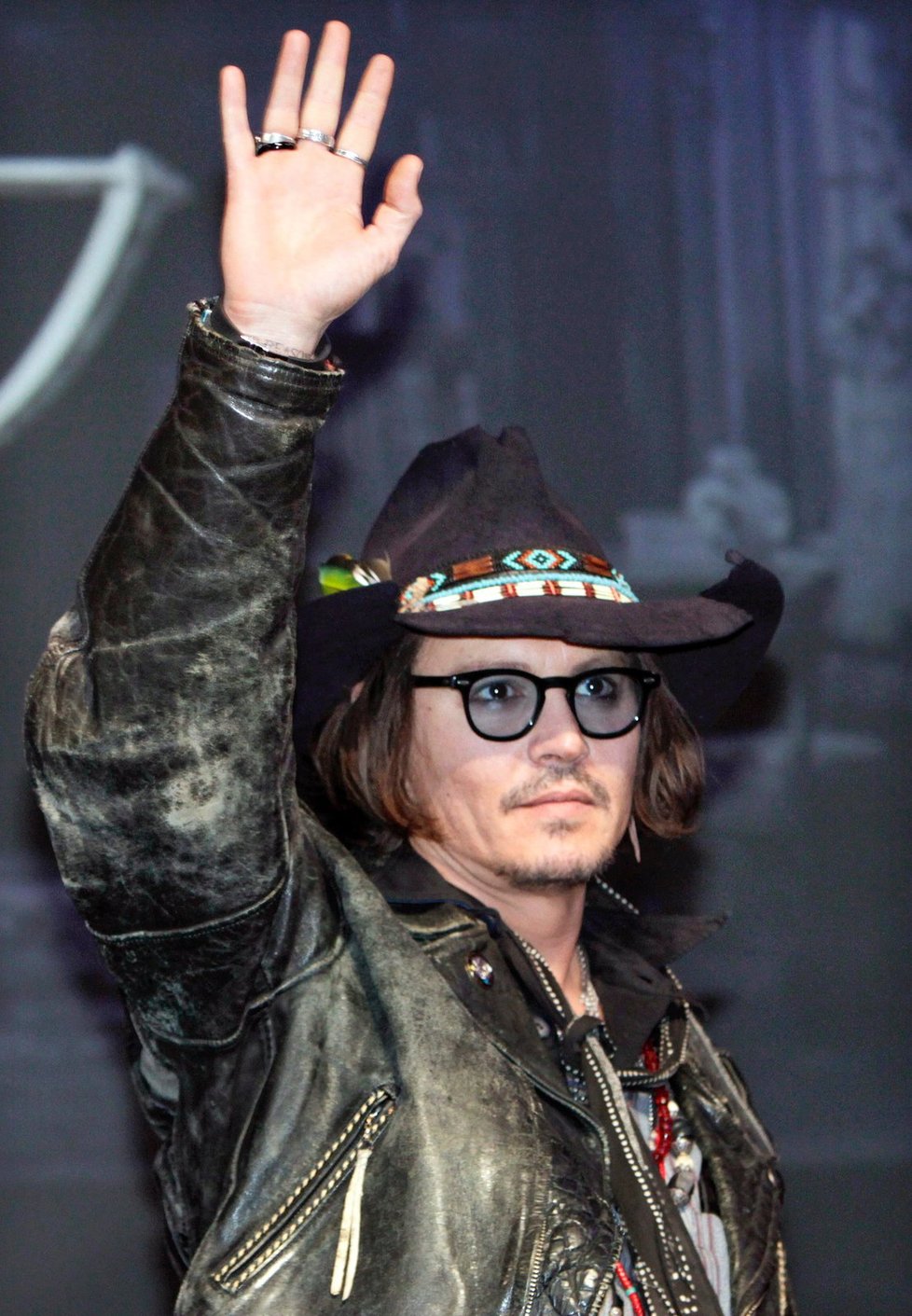 Johnny Depp v poslední době chodí s kloboukem na hlavě