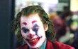 Joaquin Phoenix poprvé v masce Jokera. Trumfne Heatha Ledgera?