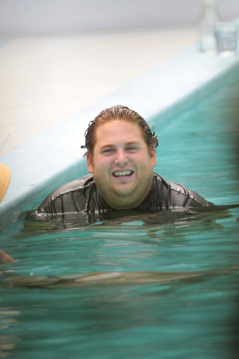 Jonah Hill má druhou bradu.