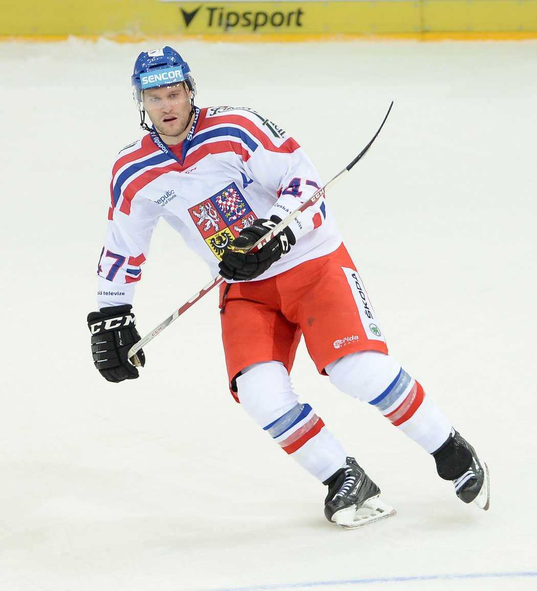 Český hokejový obránce Michal Jordán