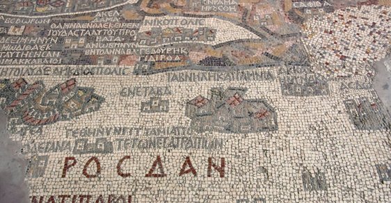 Kostel svatého Jiří v jordánské Mádabě ukrývá unikátní mozaikovou mapu Svaté země