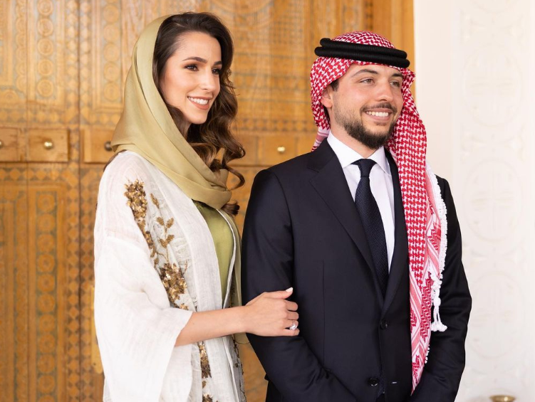 Jordánsko připravuje svatbu korunního prince: Na snímku princ Husajn se snoubenkou Rádžvou.