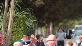 Premiér Bohuslav Sobotka při přehlídce čestné stráže před setkáním s jordánským premiérem Abdalláhem Ansúrem