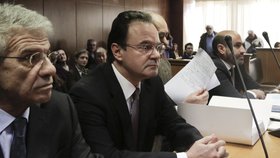 Řeckého exministra Jorgose Papakonstantinua odsoudili za manipulaci s daňovými seznamy.