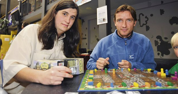 Jakubisko má hravého syna Tombolu přišel losovat fotbalista Vladimír Šmicer