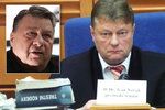 Exkriminalista Josef Doucha byl propuštěn, soudce Ivan Novák se na svobodu dostal také.