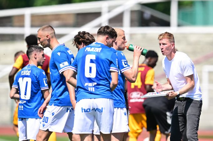 ONLINE: Dukla - Baník 0:1. Domácí jsou blíž sestupu. Chystá kouč Šustr změny? ONLINE: Dukla - Baník 0:1. Domácí jsou blíž sestupu. Chystá kouč Šustr změny?