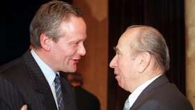 Zemřel bývalý senátor Josef Kalbáč (KDU-ČSL): Na snímku s Cyrilem Svobodou
