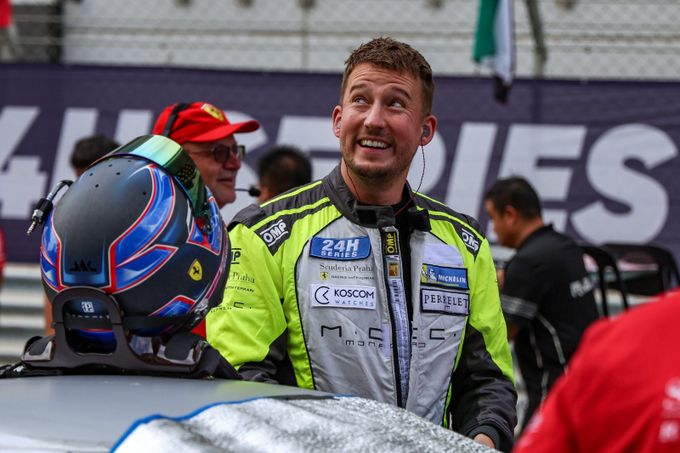 Finty s nízkým platem se nevyplatily! Doporučení soudu v případu experta na F1 Krále: Ať splácí celý život! Finty s nízkým platem se nevyplatily! Doporučení soudu v případu experta na F1 Krále: Ať splácí celý život!
