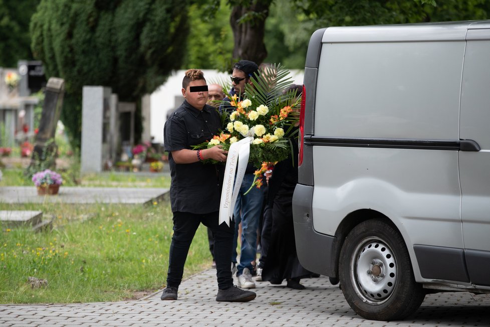 Pohřeb vraha Marečka (†2) Josefa Kuči (†21) v Lounech.