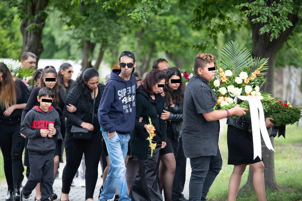 Pohřeb vraha Marečka (†2) Josefa Kuči (†21) v Lounech.