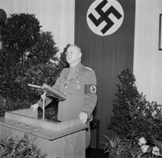 Náměstek primátora Josef Pfitzner během projevu.