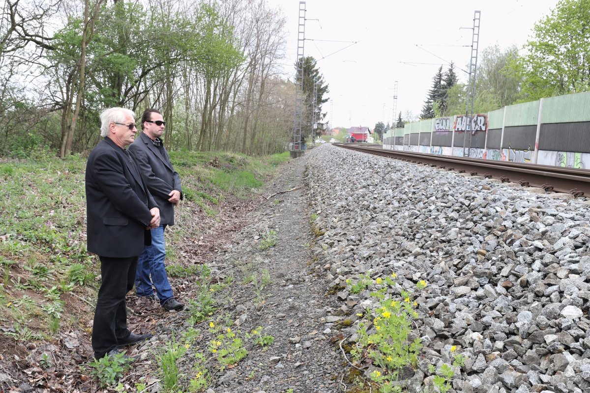  Vdovec Josef Rychtář na šesté výročí smrti Ivety Bartošové