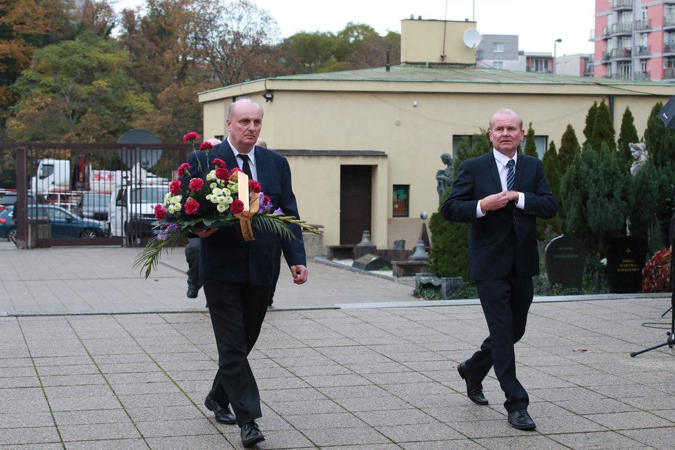 Pohřeb herce Josefa Somra - smuteční hosté