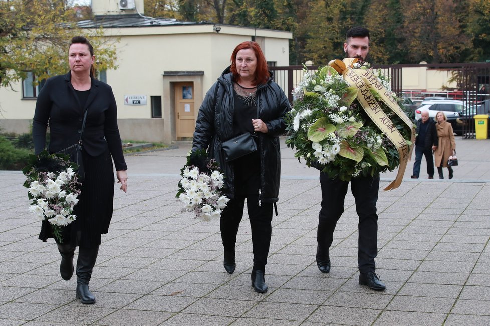 Pohřeb herce Josefa Somra - smuteční hosté