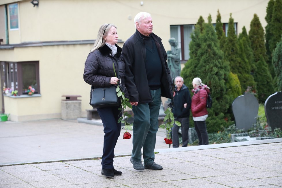 Pohřeb herce Josefa Somra - smuteční hosté