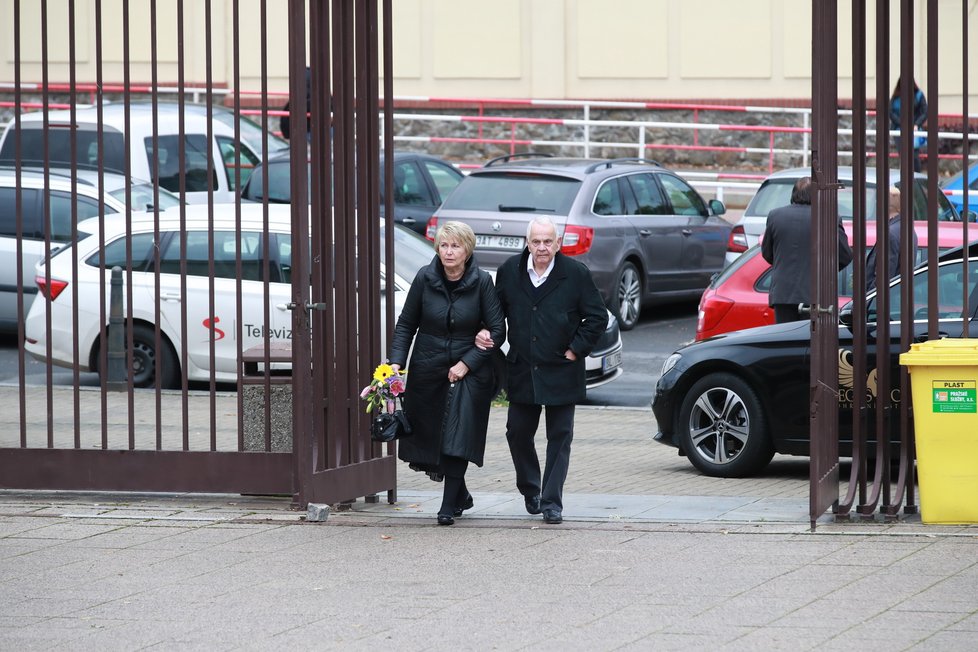 Pohřeb herce Josefa Somra - smuteční hosté