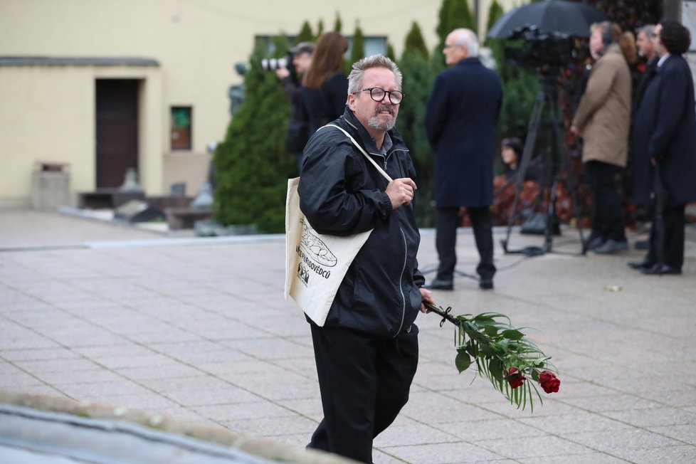 Pohřeb herce Josefa Somra - smuteční hosté