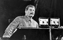 70 let od smrti Stalina: Miloval mučení a grotesky s Chaplinem