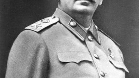 Sovětský vůdce Josef Stalin, který stojí za masakrem v Katyňském lese.