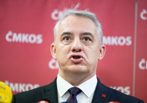 Předseda odborářů Josef Středula na tiskové konferenci k důchodům (17.2.2022)