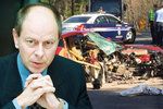 Expremiér Tošovský měl za volantem ferrari ve Spojených státech děsivě vypadající nehodu.